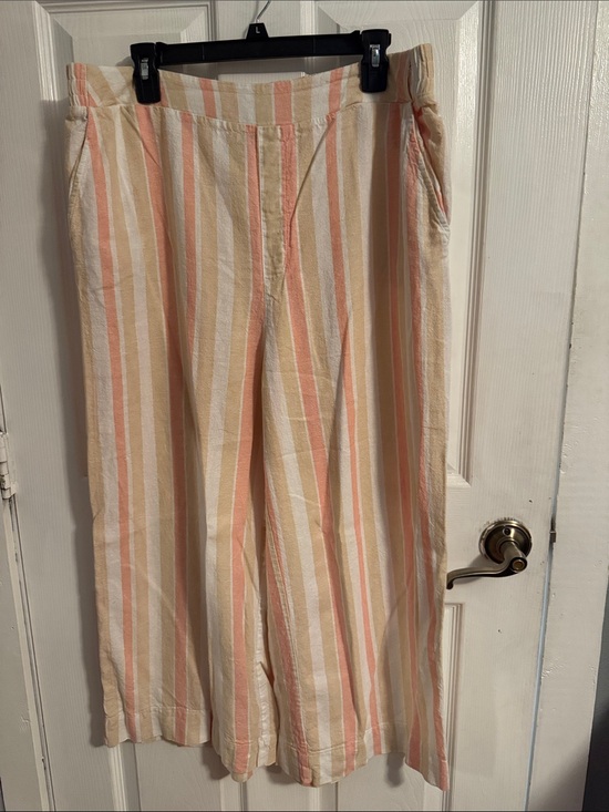 Jessica Simpson Pants - Jessica Simpson Peach & Cream Striped Straight-Leg Pants